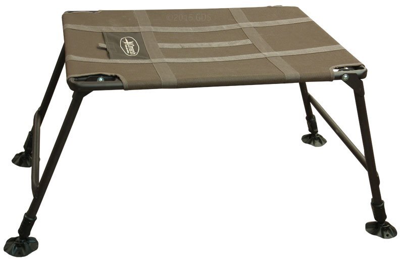 Rugged Hunting Dog Stand: The Final Stand