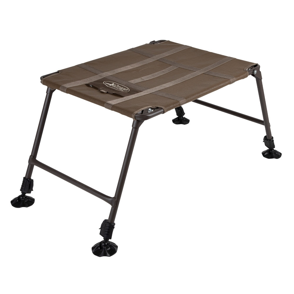 Rugged Hunting Dog Stand: The Final Stand